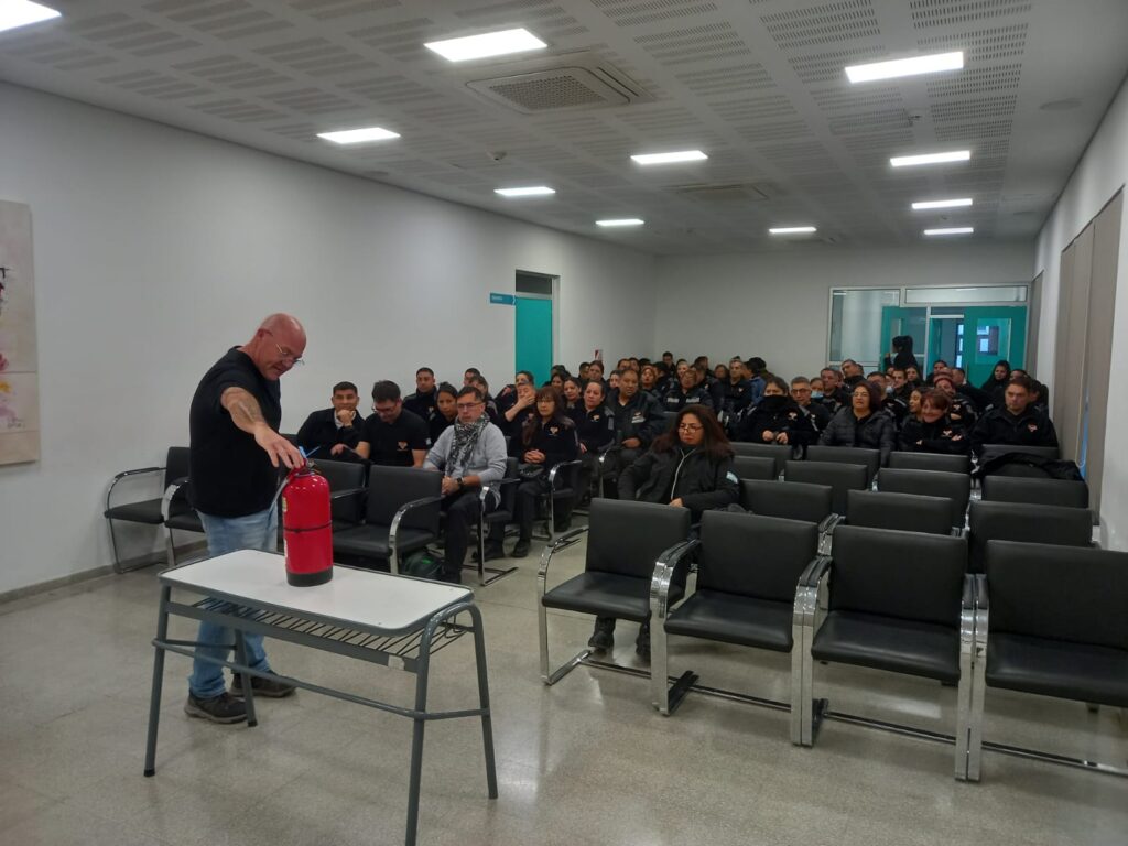 ad2b74c6-f7aa-4734-ae67-e54b7e97f3e3